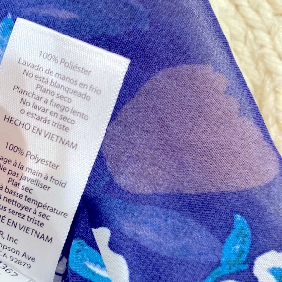 Lularoe Daphne blue floral cardigan with belt size XLarge - Picture 11 of 11